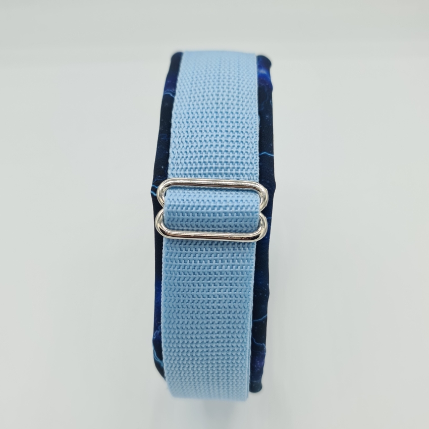 Halsband hellblau mit Nachthimmel verstellbar & gepolstert